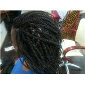 Tresses-vanilles-avec-meches-de-vanilles-afro-natural-soft-and-s